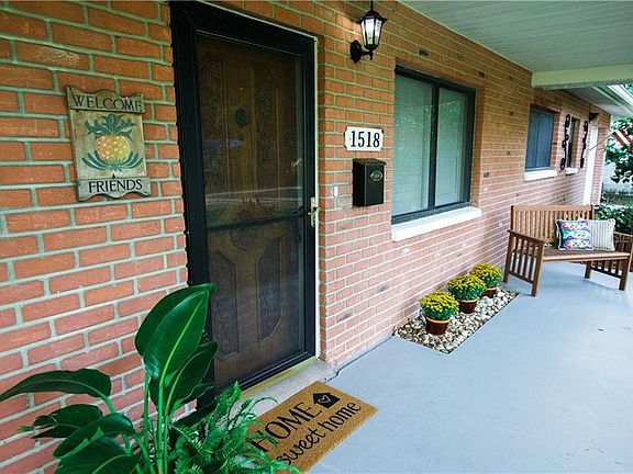 4th image of 1518 84th Ave N
