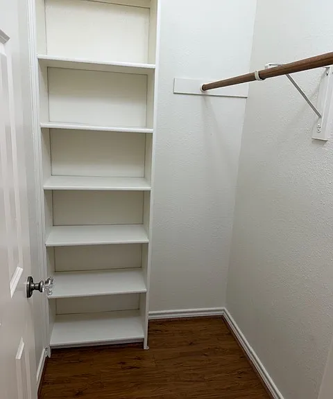 210 W North St #210 — Photo 6