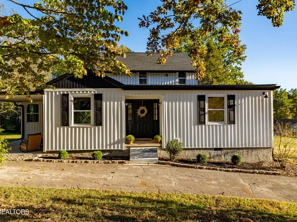 4610 Green Rd, Maryville, TN 37804