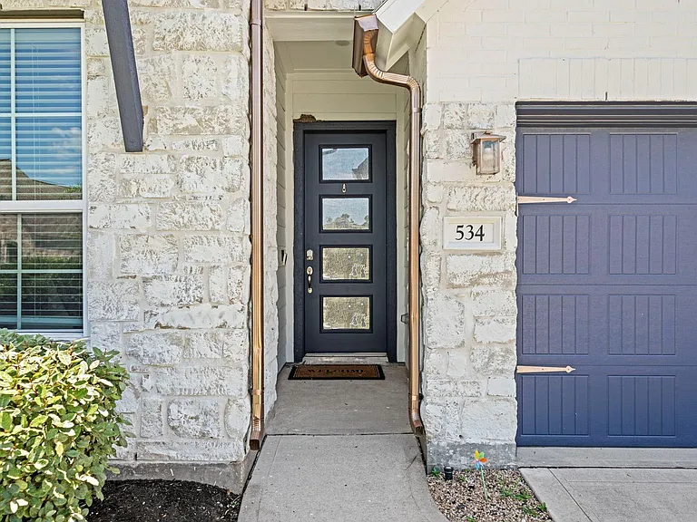 534 Cedar Harbor Ct — Photo 6