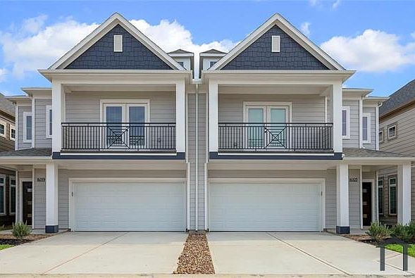 1st image of 16519 Oasis Glade Dr