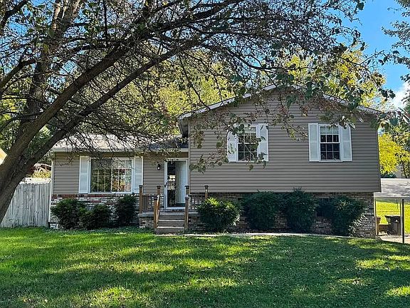 2nd image of 6220 NW Robin Heights Dr