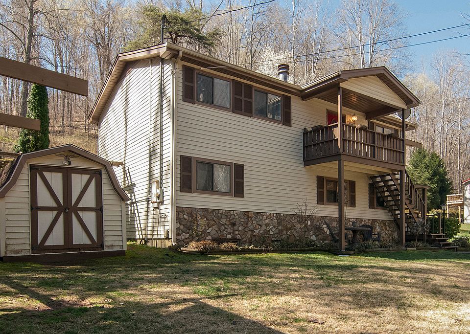 1st image of 1079 Green Valley Dr