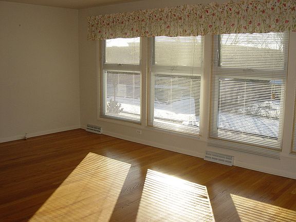 2nd image of 163 E Van Buren St APT 2