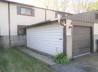 1217 Cedarwood Dr UNIT C, Crest Hill, IL 60403