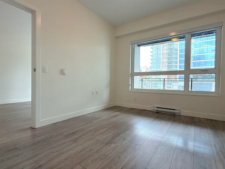 4468 Dawson St #305 — Photo 11