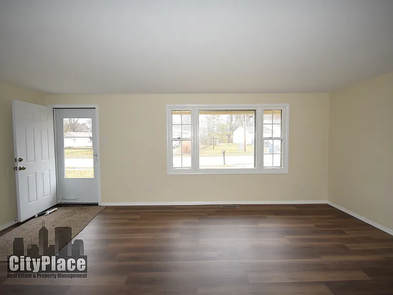 1712 Arley Dr — Photo 6