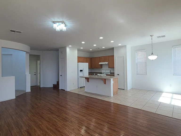 8944 Rutherford Grove St — Photo 6