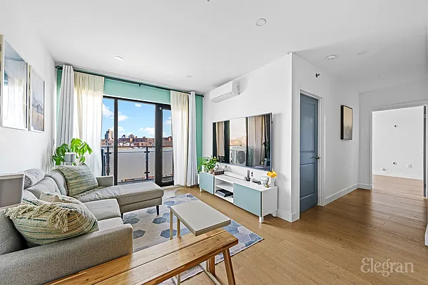 Sold by Elegran | media 2