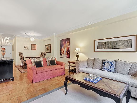 2nd image of 345 E 52nd St APT 6D