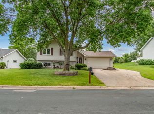 14305 Park Ave, Burnsville, MN 55337