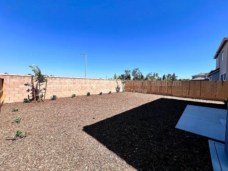 2059 N Wagon Ln — Photo 22