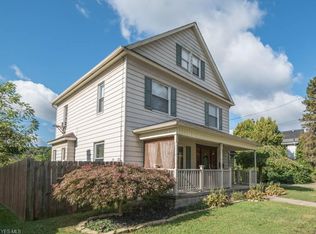 155 W Grant St, Lowellville, OH 44436