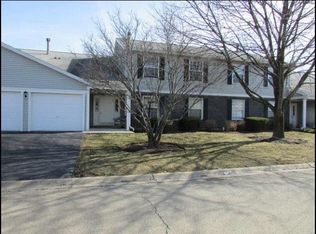 311 Newport Ln #2, Bartlett, IL 60103