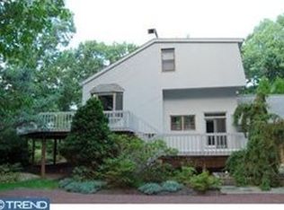 5076 Mountain Top Rd E, New Hope, PA 18938