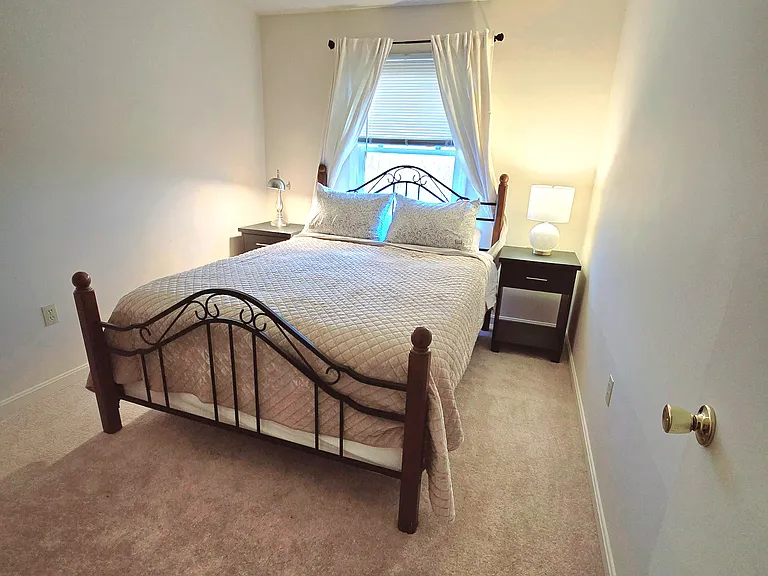 Two Bedroom Downstairs 2nd Bedroom