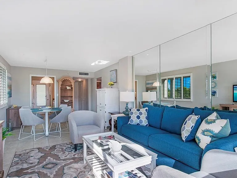 1300 Gulf Shore Blvd N #406 — Photo 8
