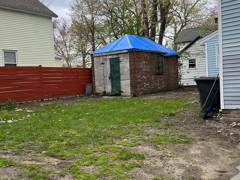 Webster Pl — Photo 18