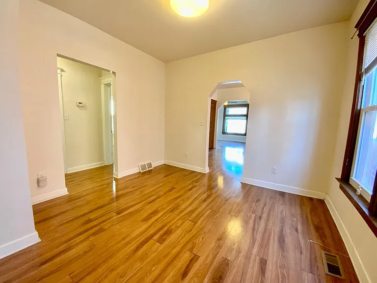 1539 Merrick St — Photo 2