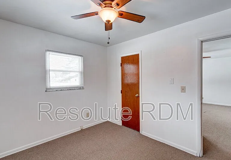 140 Wilson St — Photo 18