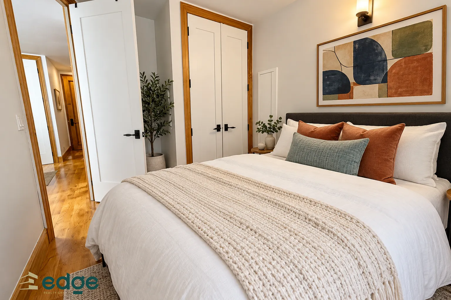 305 Grand Street — Photo 4