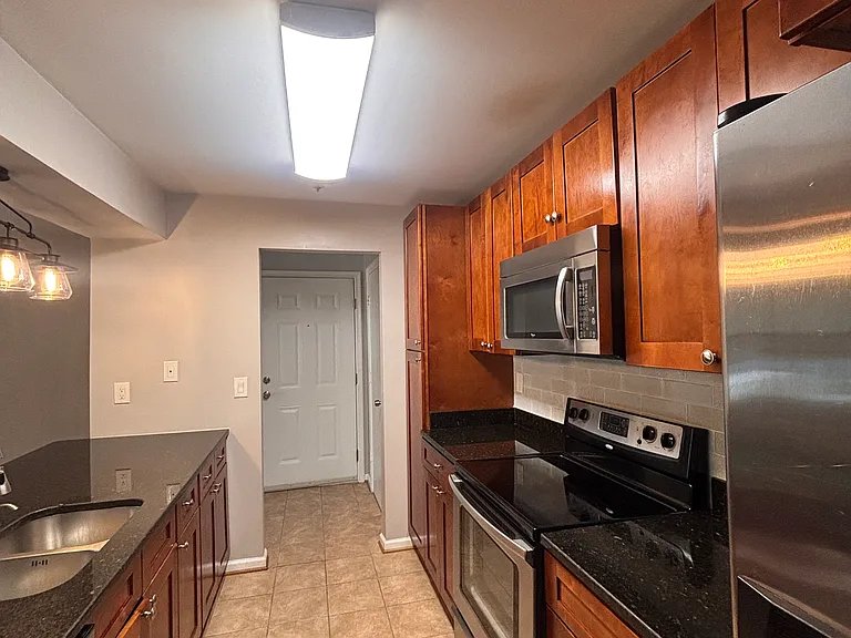 14201 Wolf Creek Pl #6 — Photo 16