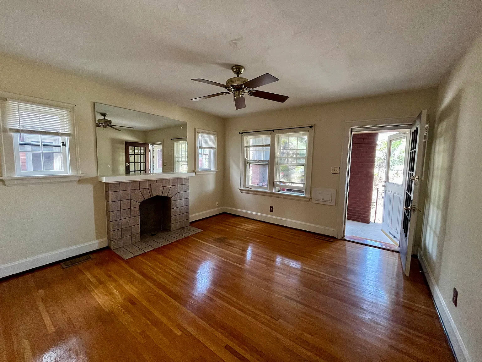4209 Verne Ave — Photo 2