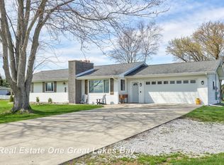 7130 Pierce Rd, Freeland, MI 48623