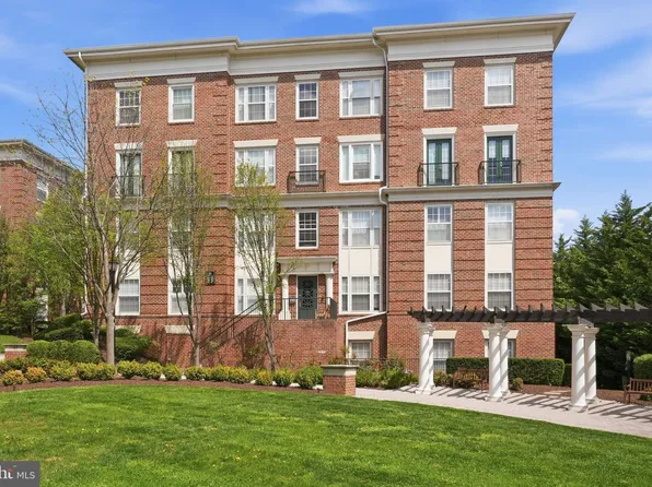 31 Booth St Unit 450, Gaithersburg, MD 20878