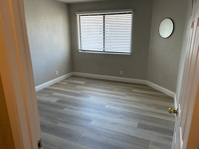 5048 S Rainbow Blvd #205 — Photo 9
