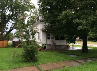 619 W 1st St, Kewanee, IL 61443