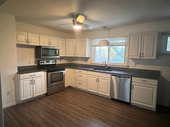 5th image of 2132 Washtenaw Ave Unit 2132