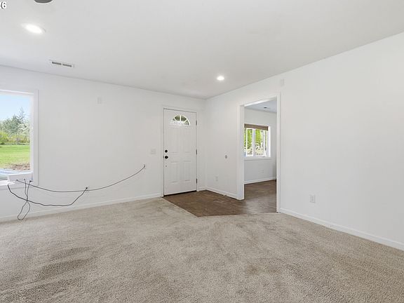 3rd image of 23892 Butler Rd