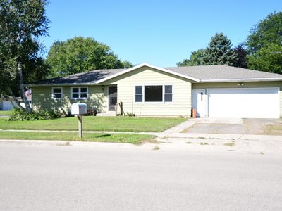 315 N Perry Pkwy, Oregon, WI, 53575