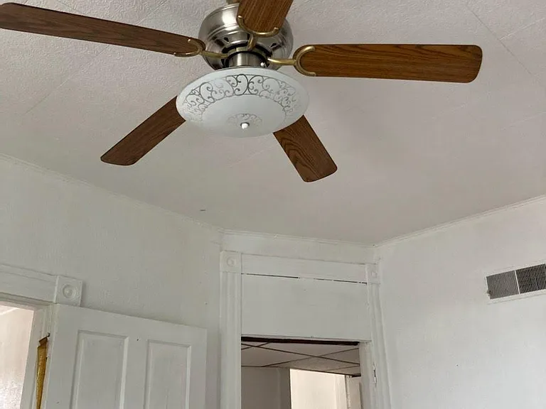 1340 Diana St #3 — Photo 15