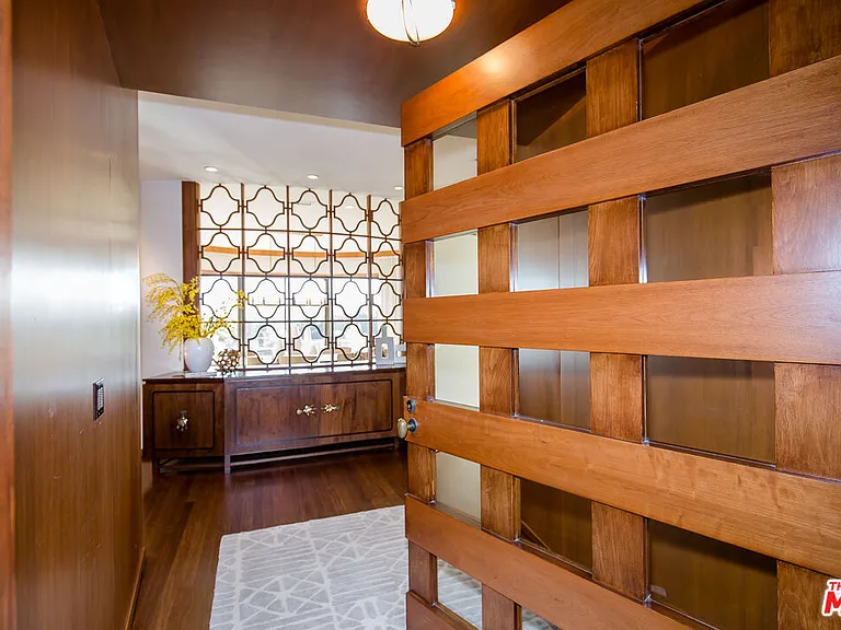 1131 Miradero Rd — Photo 4