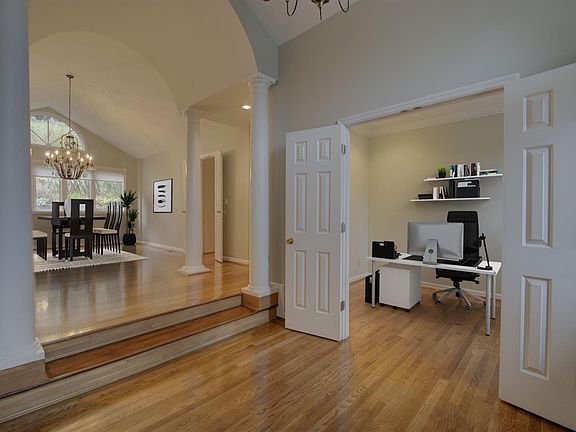 4th image of 5078 Bouchaine Way