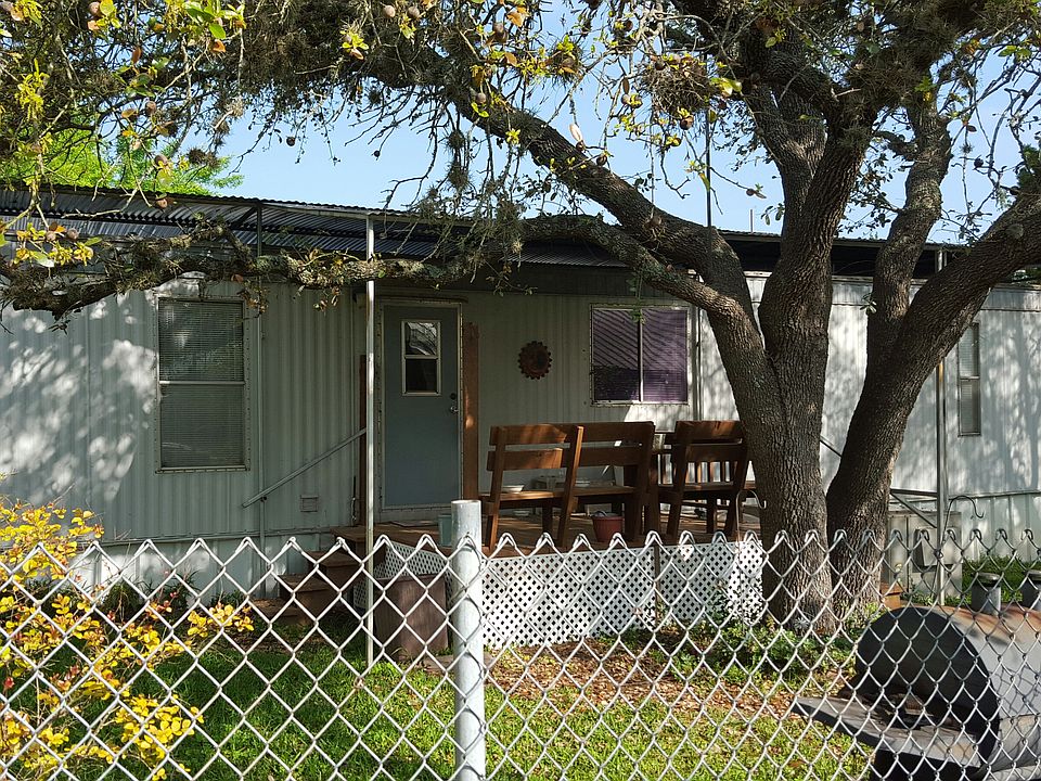 2nd image of 458 Glenn Dr