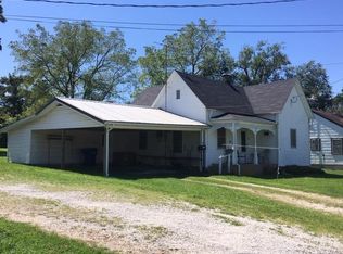 336 W 1st St, Mountain Grove, MO 65711