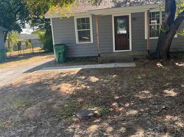 503 E Ruby Ave, Iowa Park, TX 76367