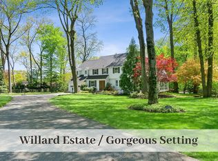 106 Lawrence Ct, Ridgewood, NJ 07450