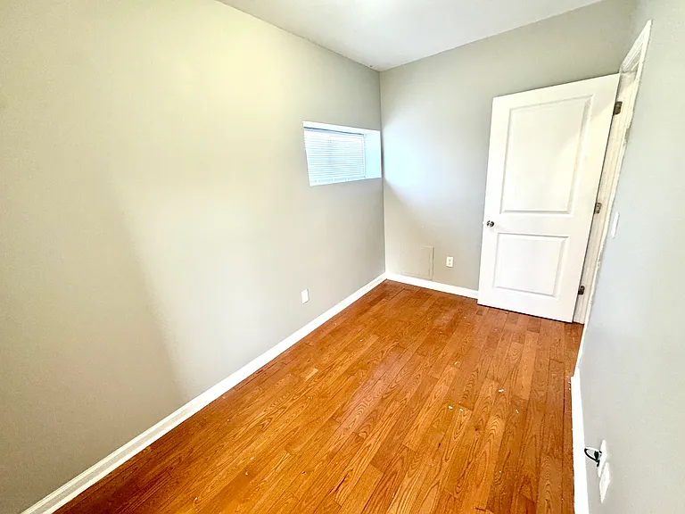 674 N 34th St #2 — Photo 13
