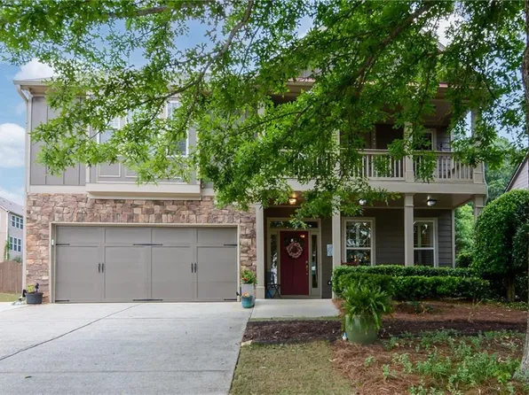 1415 Winning Colors Ct, Suwanee, GA 30024