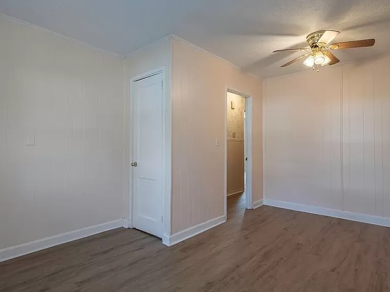 2054 Oklahoma St — Photo 15