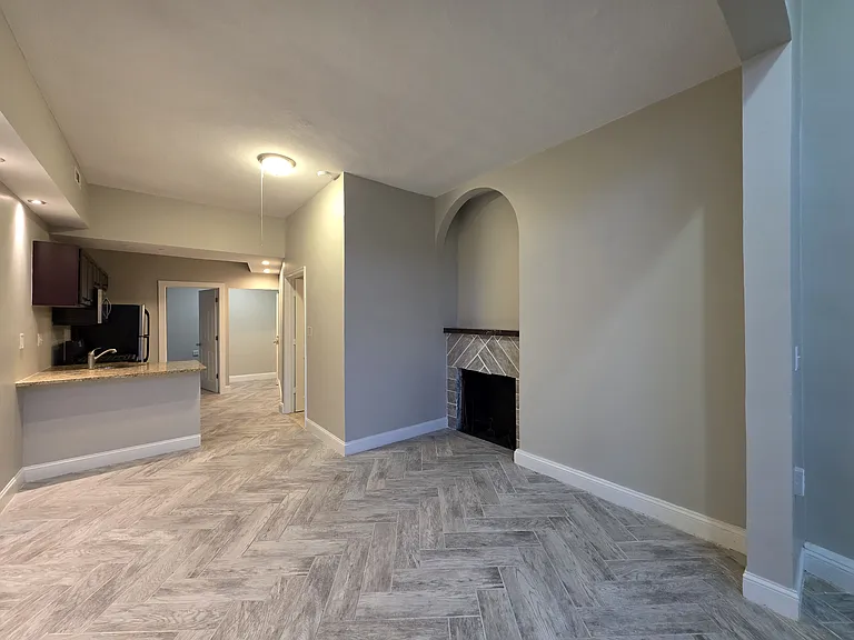 75 Whitney Ave #2A — Photo 2