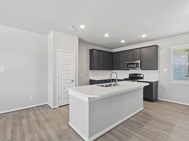 10406 Milford Woods Ln — Photo 15