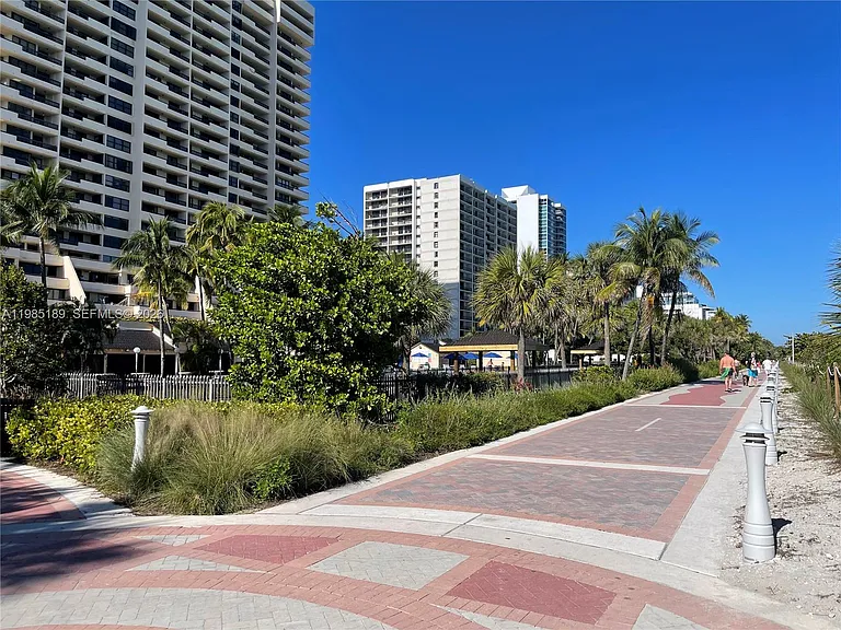 2555 Collins Ave #2002 — Photo 54