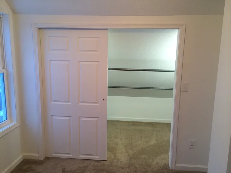 623 Kenwood Ave — Photo 18