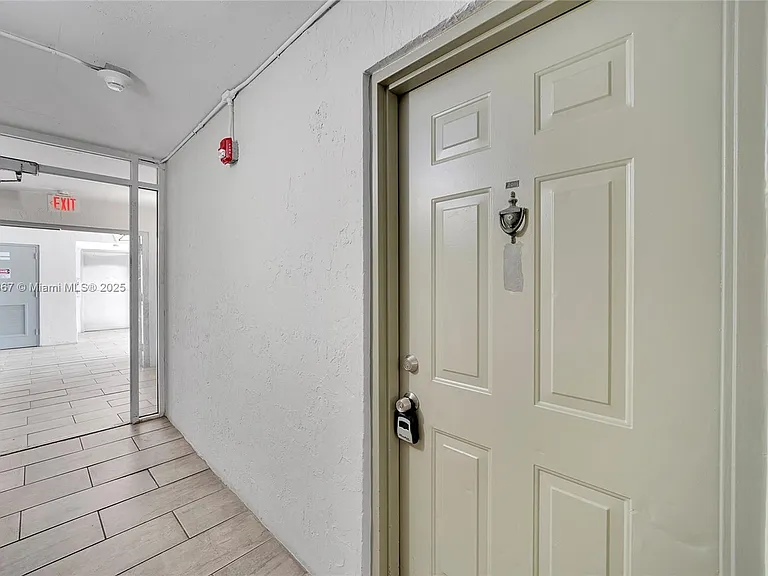 8260 SW 210th St #201 — Photo 2