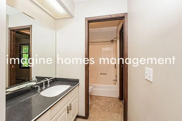 5095 Som Center Rd — Photo 12